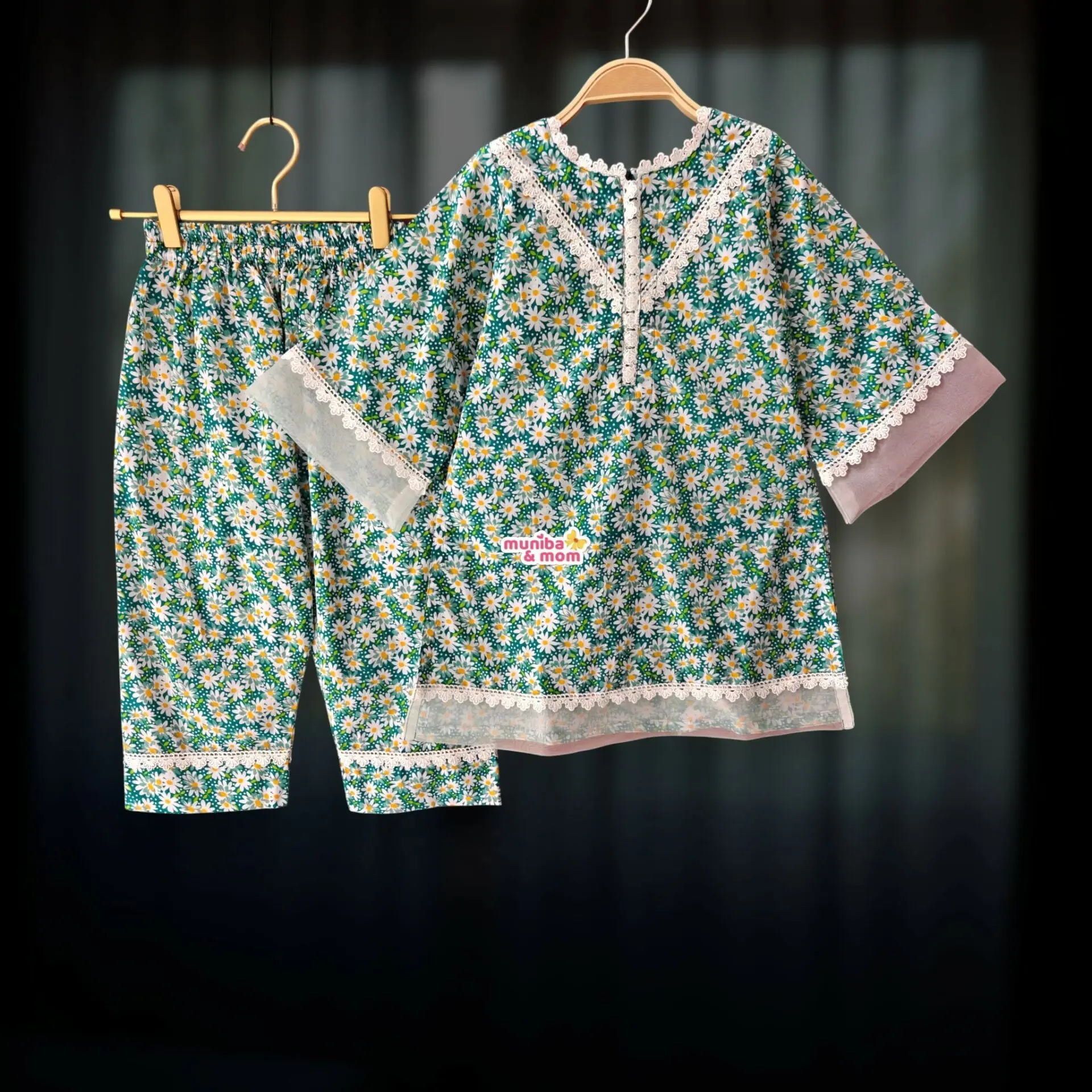 Green Daisy Premium Pure Cotton Salwar Kamiz-set CC137T1