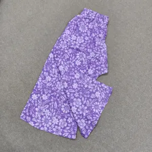 Purple floral cotton pant (MP3T3)
