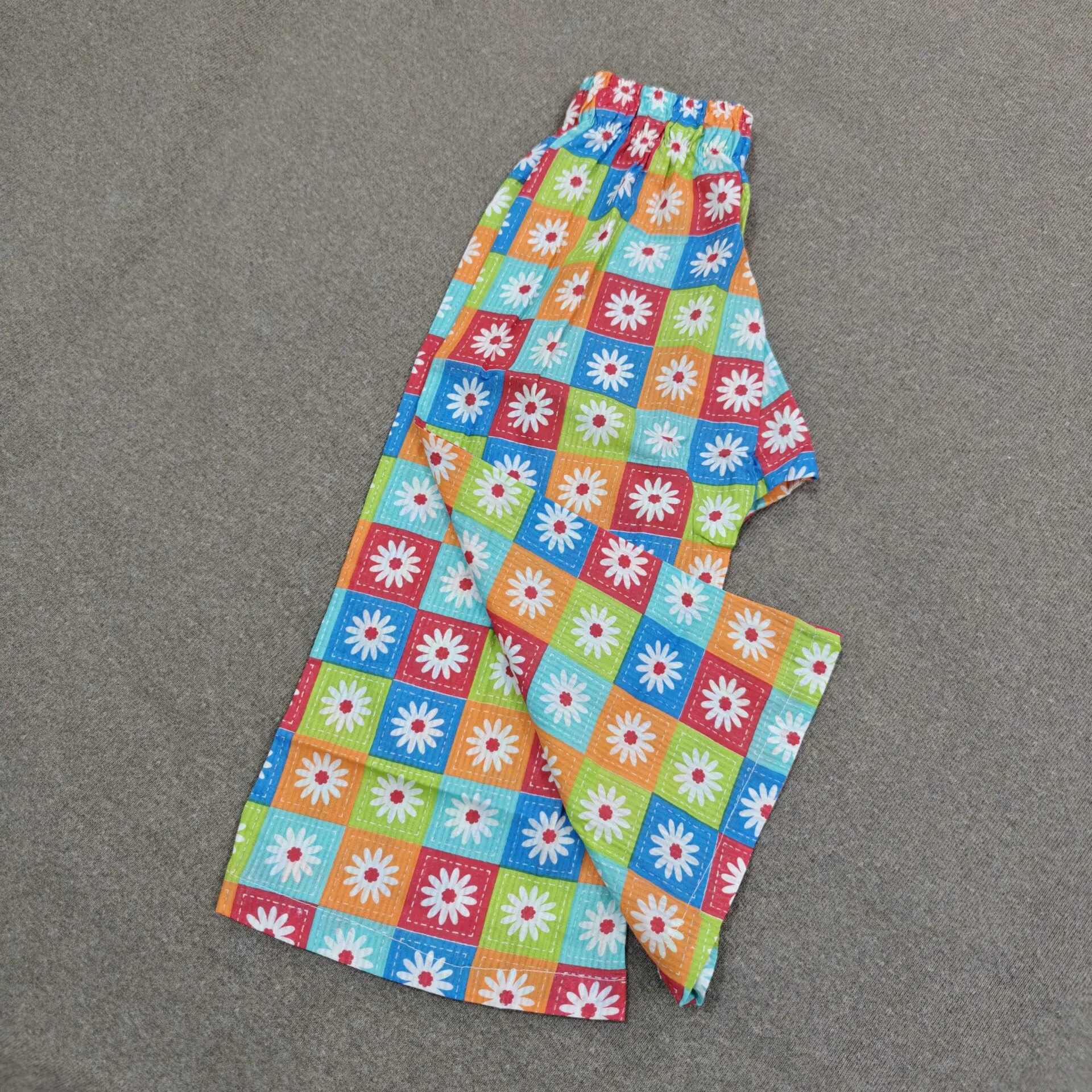 Multi floral cotton pant (MP3T7)