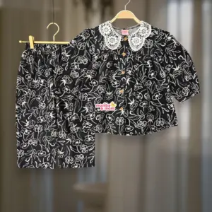 Black floral flannel top-pant set M24T1